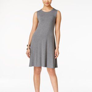 !Midi Sleeveless Grey Dress with Bottom Frills!